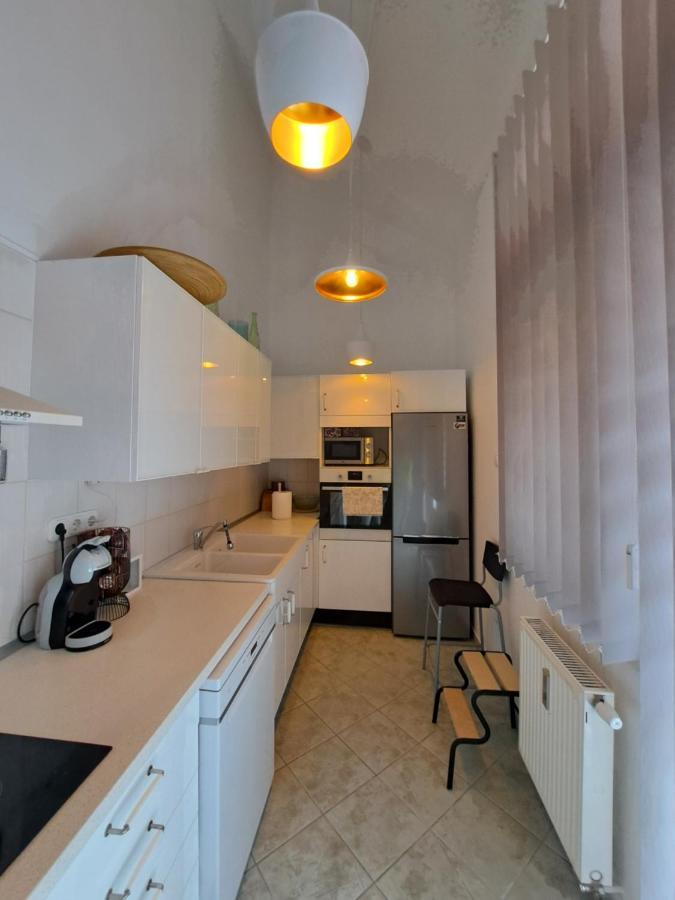 Rozsa Apartman เคสเท ภายนอก รูปภาพ